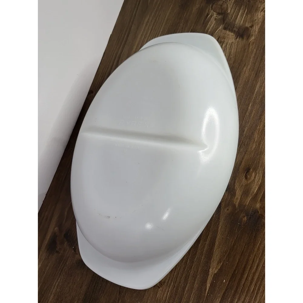 Vintage Pyrex White Milk Glass Divided Serving Dish 1063 1.5 QT Oval Casserole